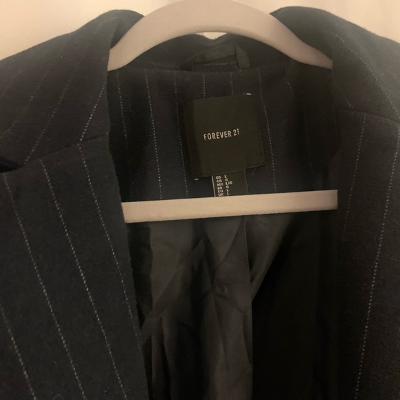 Oversize Jacket - Picture 3 of 4